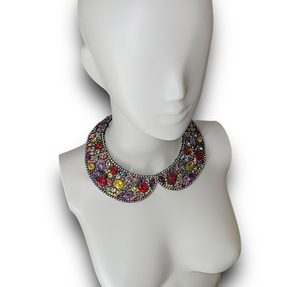 BEJEWELED STATEMENT NECKLACE / COLLAR - Picture 3 of 5